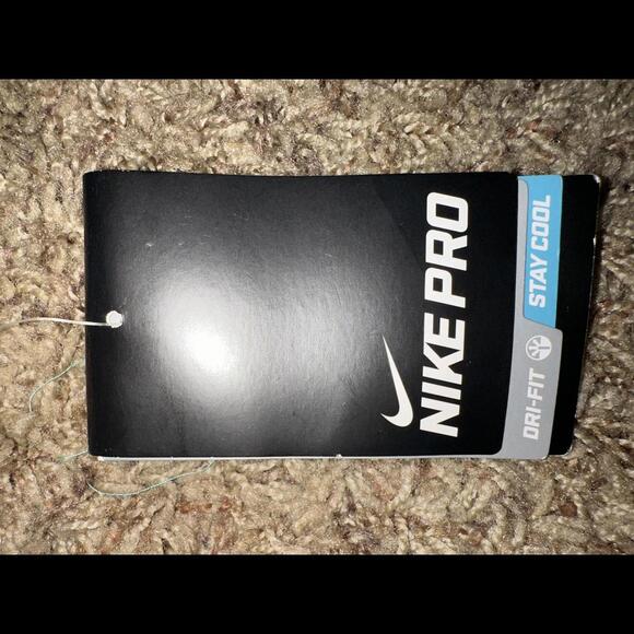 Nike Women's Dri-Fit Pro 3 Big Dot Training Shorts - Picture 12 of 12